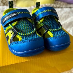 Tsukihoshi toddler baby shoes size 5.5, sandal open shoe boys- Like New! Japan